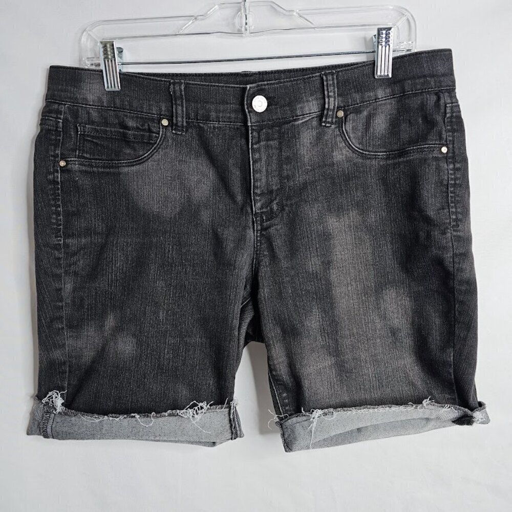 WHITE HOUSE BLACK MARKET Jean Shorts Distressed size L BLACK Denim Bermuda Cute - Picture 3 of 7